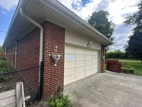 7209 Shelby Street Indianapolis IN 46227
