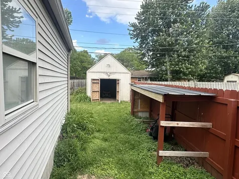 7209 Shelby Street Indianapolis IN 46227