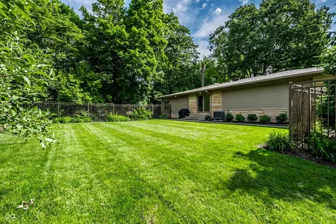 7548 Morningside Drive Indianapolis IN 46240