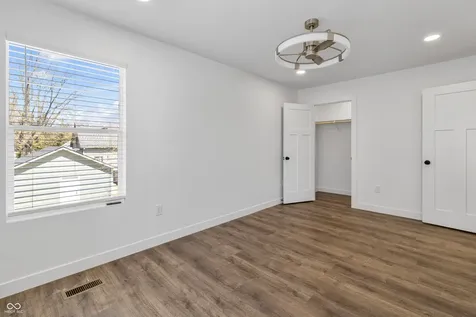 106 Wisconsin Street Indianapolis IN 46225