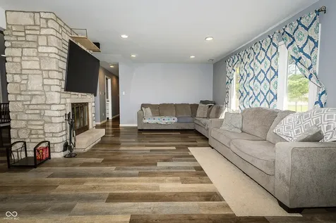 5787 W 300 S Jamestown IN 46147
