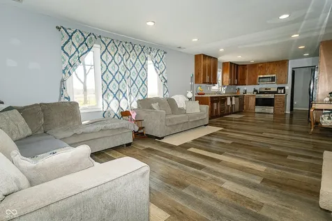 5787 W 300 S Jamestown IN 46147