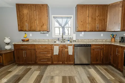 5787 W 300 S Jamestown IN 46147