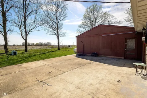 5787 W 300 S Jamestown IN 46147