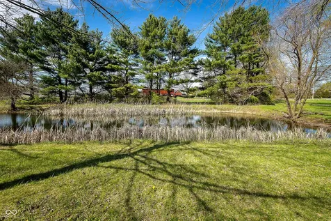 5787 W 300 S Jamestown IN 46147