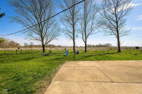 5787 W 300 S Jamestown IN 46147