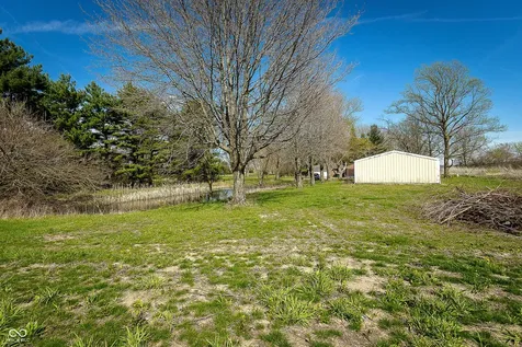 5787 W 300 S Jamestown IN 46147