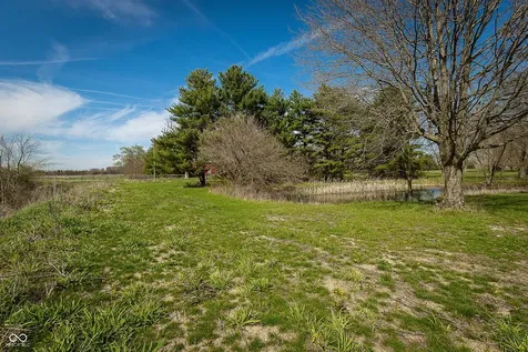 5787 W 300 S Jamestown IN 46147