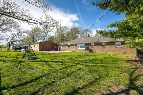 5787 W 300 S Jamestown IN 46147