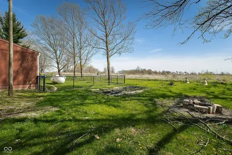5787 W 300 S Jamestown IN 46147