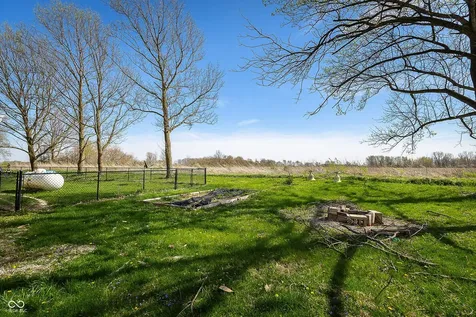 5787 W 300 S Jamestown IN 46147
