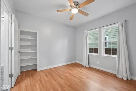 554 N Oakland Avenue Indianapolis IN 46201