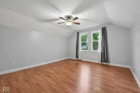 554 N Oakland Avenue Indianapolis IN 46201