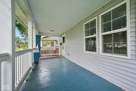 554 N Oakland Avenue Indianapolis IN 46201