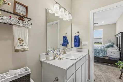 8652 Faulkner Drive Indianapolis IN 46239