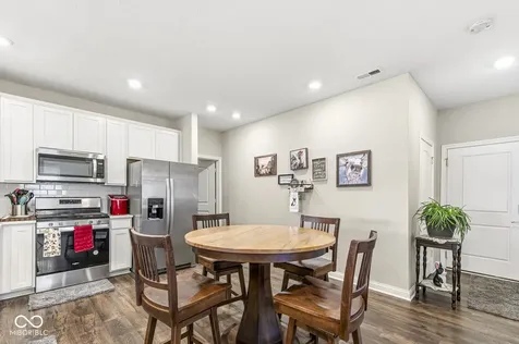 8652 Faulkner Drive Indianapolis IN 46239