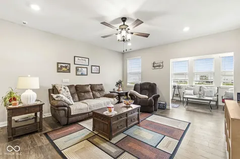 8652 Faulkner Drive Indianapolis IN 46239
