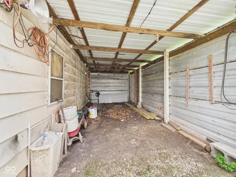 2103 E Yale Avenue Muncie IN 47303