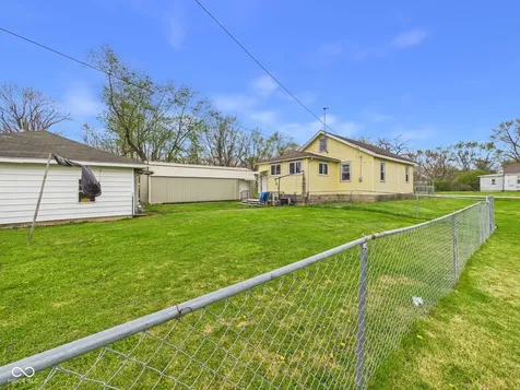2103 E Yale Avenue Muncie IN 47303