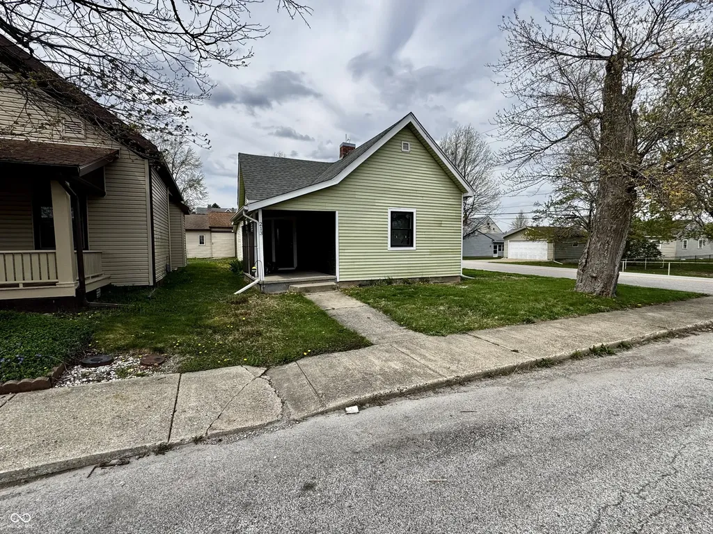 213 Maple Street Crawfordsville IN 47933