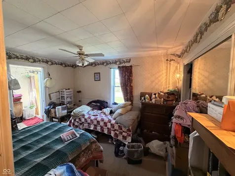 205 E Washington Street Loogootee IN 47553