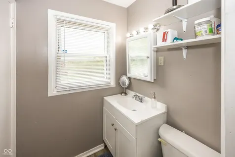7527 E 35th Street E Indianapolis IN 46226