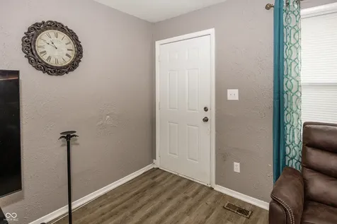 7527 E 35th Street E Indianapolis IN 46226