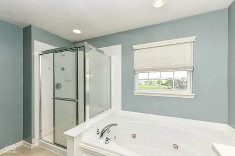 13973 Avalon E Drive Fishers IN 46037