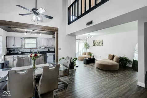8001 Valley Farms Lane Indianapolis IN 46214