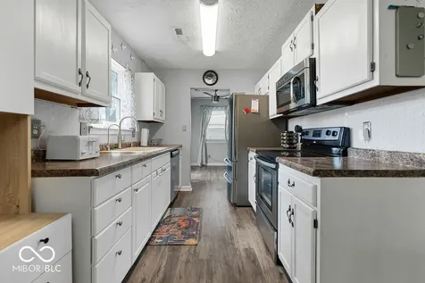 387 Pleasantview Boulevard Greenwood IN 46142