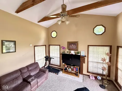 7633 Snowflake Drive Indianapolis IN 46227