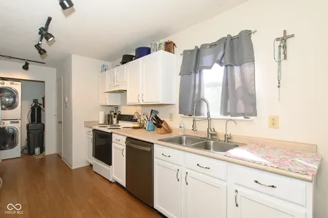 89 Winterwood Drive Greenwood IN 46143