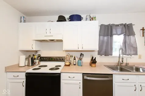 89 Winterwood Drive Greenwood IN 46143