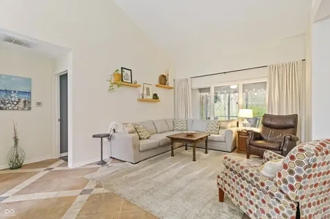 5252 Bracken Drive Indianapolis IN 46239