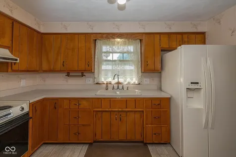 1208 Fulton Avenue Alexandria IN 46001