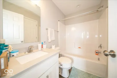 5481 Landing Place Lane Noblesville IN 46062