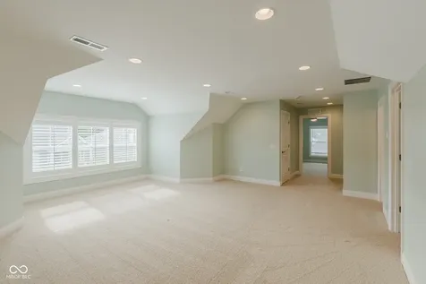 11434 Neptune Drive Fishers IN 46040