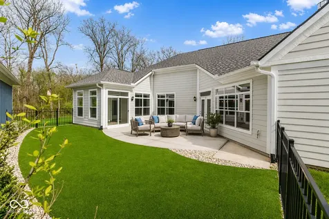 11434 Neptune Drive Fishers IN 46040