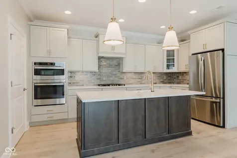 11434 Neptune Drive Fishers IN 46040