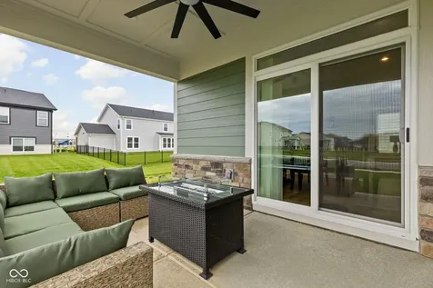 7227 Bailow Court Mccordsville IN 46055