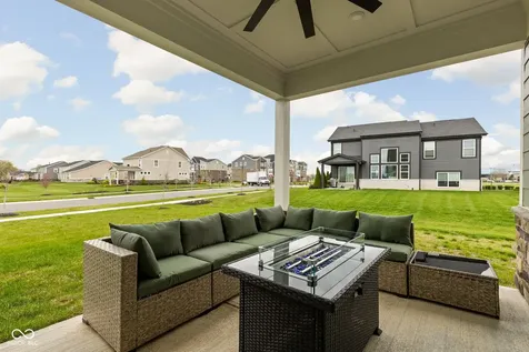 7227 Bailow Court Mccordsville IN 46055