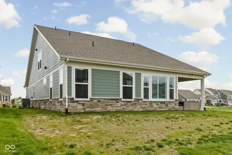 7227 Bailow Court Mccordsville IN 46055
