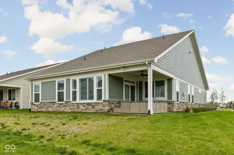 7227 Bailow Court Mccordsville IN 46055