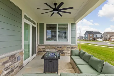 7227 Bailow Court Mccordsville IN 46055