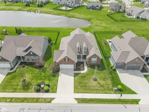 4223 Backstretch Lane Bargersville IN 46106