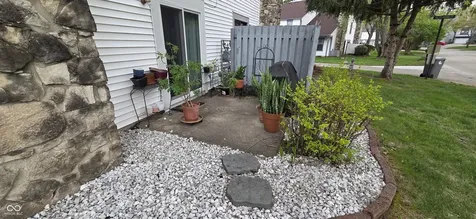 8043 Valley Farms Lane Indianapolis IN 46214