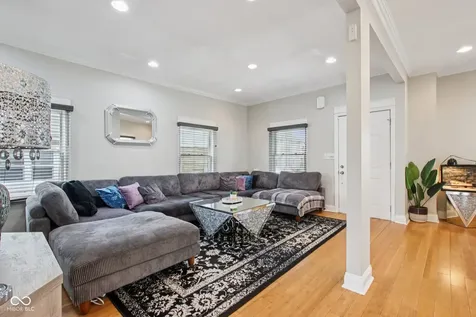 142 S 4th Avenue Beech Grove IN 46107