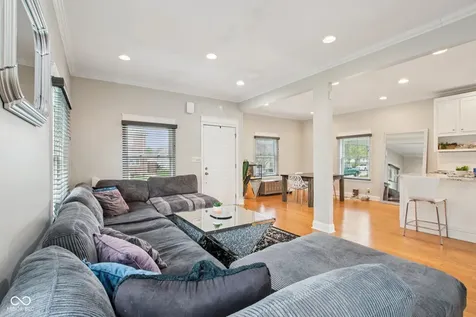 142 S 4th Avenue Beech Grove IN 46107