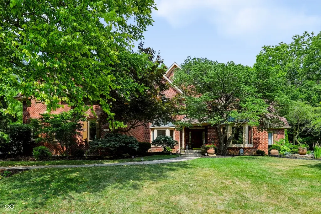 8719 Worthington Court Indianapolis IN 46278