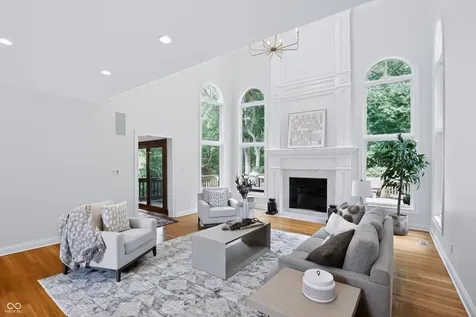8719 Worthington Court Indianapolis IN 46278
